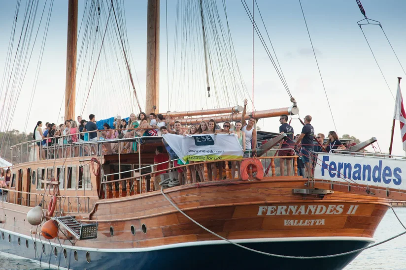 séjour liinguistique de qualité à Malte pour ados : excursion en bateau