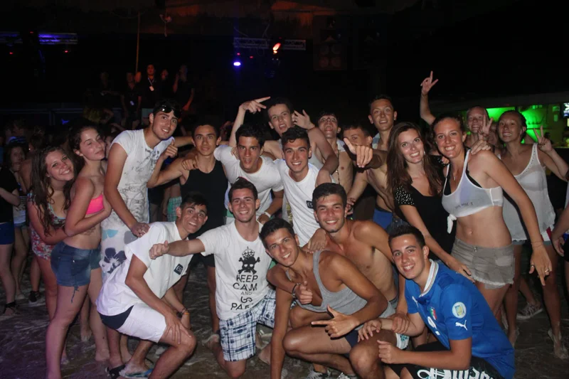 Apprendre l'anglais à Malte, cela peut être fun aussi : beach party au cours de mon séjour linguistique à Malte