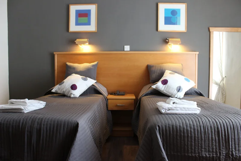 Ma chambre à la résidence ESE dans le même bâtiment que l'école