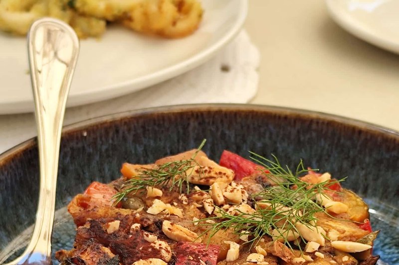 Je vous invite à goûter la caponata, une salade sicilienne traditionnelle